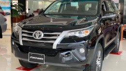 Toyota Fortuner 2.4 Diesel MT mới, đủ màu, giá tốt