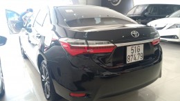Cần bán Toyota Corolla Altis 2018 đăng kí lần đầu năm 2019, chạy lướt 6.000 km, màu đen xe đẹp cực