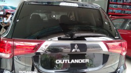 Bán xe Mitsubishi Outlander mới