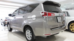 Toyota INNOVA 2.0E 2018 màu đồng, số sàn giá tốt