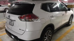 Nissan X-Trail bản cao cấp 2016 trắng 25000km