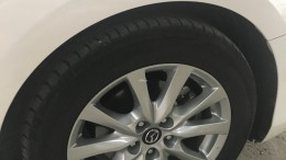 Bán xe Mazda 6 2.0 đời 2016, màu trắng, giá: 690 triệu.
