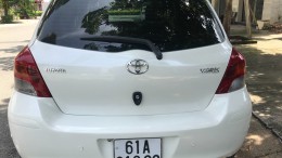 Bán Toyota yaris 2011 nhập nhật, màu trắng xe chính chủ