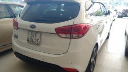 Cần bán Kia Rondo 2016 2.0 at, xe gia đình, màu trắng, gía chỉ 570 tr 