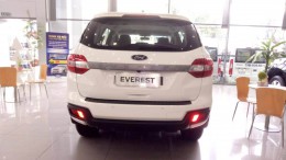 Ford Everest Ambient 2019 Giảm Tiền Mặt Đúng 100 Triệu