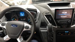 Ford Tourneo 2019 giá cực ưu đãi