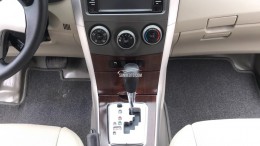  Toyota Corolla Altis 1.8G AT cuối 2010 form mới 2011, tự động, màu ghi, 1 chủ. Xe Tuyển Ace k phải nghĩ