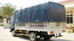 ISUZU tera240l tải 2.4 tấn, thùng dài 4m4