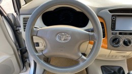 Toyota INNOVA 2.0MT cuối 2011, số tay, màu bạc. Chính Chủ Sử Dụng