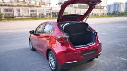 Bán xe New Mazda 2 Sport Luxury màu Đỏ tại Showroom Phố Nối Hưng Yên