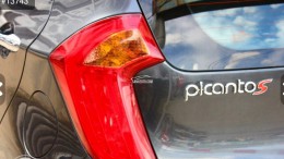Cần bán xe KIA PicantoS đời 2014, đi 52000km