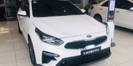 Kia Cerato Premium 2.0 sẵn xe giá tốt khu vực Hà Nội