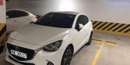 Bán xe Mazda 2 sedan 2016 màu trắng giá tốt nhất