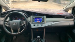 Cần bán xe TOYOTA INNOVA 2.0E số sàn 2018 màu đồng chính hãng Toyota Sure
