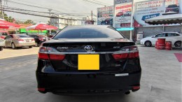 Cần bán xe Toyota Camry 2.0E 2017 màu đen chính hãng Toyota Sure