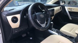 Cần bán xe TOYOTA ALTIS 1.8G CVT 2018 màu bạc chính hãng Toyota Sure.