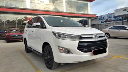 Cần bán xe TOYOTA INNOVA 2.0V 2016 màu trắng chính hãng Toyota Sure