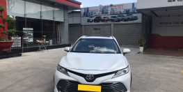 Cần bán xe Toyota Camry 2.5Q 2019 màu trắng nhập Thái chính hãng Toyota Sure