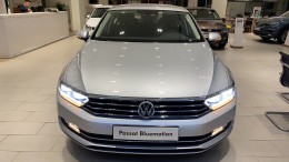 Volkswagen Passat - Sedan nhập Đức bán chạy nhất Châu Âu