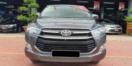 Cần bán xe TOYOTA INNOVA 2.0E 2018 màu xám xe đẹp đi kĩ chính hãng Toyota Sure
