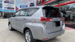 Bán xe TOYOTA INNOVA 2.0G 2019 màu bạc xe đẹp đi kĩ chính hãng Toyota Sure