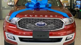 Ford Everest Titanium 2.0L AT 4WD giá ưu đãi cuối năm