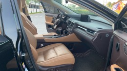 Bán xe Lexus RX300 sản xuất 2018 đăng ký 2019 còn rất mới