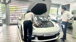 Cần bán Porsche Panamera bản giới hạn Anniversary Edition model 2018, Option full kịch nóc ko thiếu thứ gì 