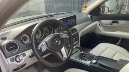 Cần tìm chủ mới cho em Mercedes C200 2013