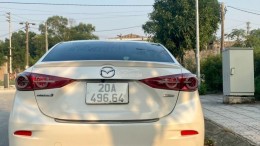 Chính Chủ Bán Xe gia đình sử dụng, còn rất mới, Mazda 3 màu trắng 1.5L sản xuất 2019