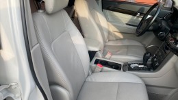 Cần bán xe Chevrolet Captiva 2015, bản full LTZ màu trắng