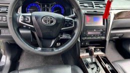 Cần bán xe Toyota Camry 2.5Q sx 2015, số tự động,