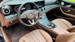 Mercedes E250 đời 2018 đã đi đc 4v km zin, biển thủ đô , nội thất màu nâu còn gần như mới