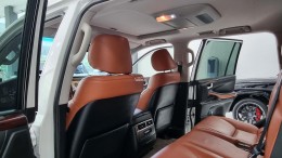 Lexus Lx570 màu Trắng sản xuất 2011 model 2012 tên Cá nhân