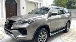 Bán xe Toyota Fortuner 2.7V 4x4 AT 2021