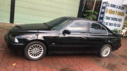 Gia đình nâng đời đổi xe nên bán BMW 525i sx 2002