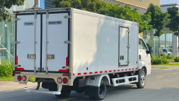 Xe tải KIA K250L thùng đông lạnh 4,4m, tải 1,9 tấn