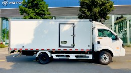 Xe tải KIA K250L thùng đông lạnh 4,4m, tải 1,9 tấn