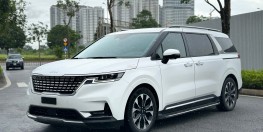 Bán xe Kia Carnival 2.2D Signature 2023, mầu trắng, nội thất nâu