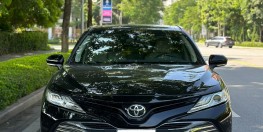 Bán xe Toyota Camry 2.5Q mầu đen, giá 880tr