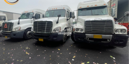 Thanh lý xe đầu kéo mỹ Freightliner cascadia 2010 cũ