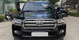 Bán Toyota Land Cruiser 4.6 V8 sản xuất 2016, biển Hà Nội.