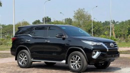 Chính chủ bán xe Toyota Fortuner 4x4 máy xăng sản xuất 2019 nhập khẩu.